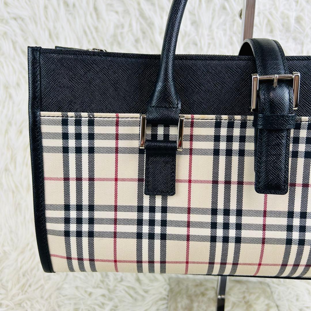 レザー ロゴプレートBURBERRY