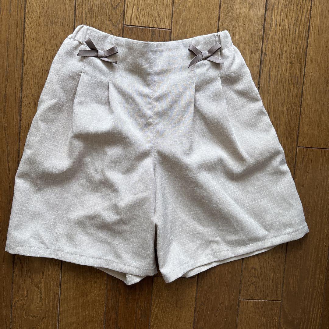 ベージュ ウエストリボン付きショートパンツ Be Be リボン付きライトベージュショートパンツ 140 - メルカリ