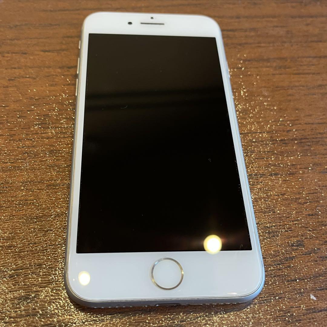 iPhone8 本体 64 SIMフリー SIMなし