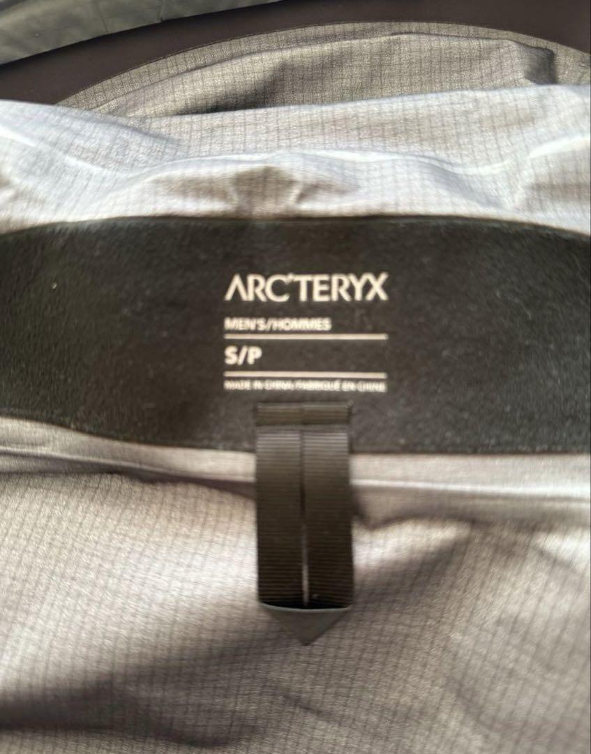 ARC’TERYX BETA LT JACKET