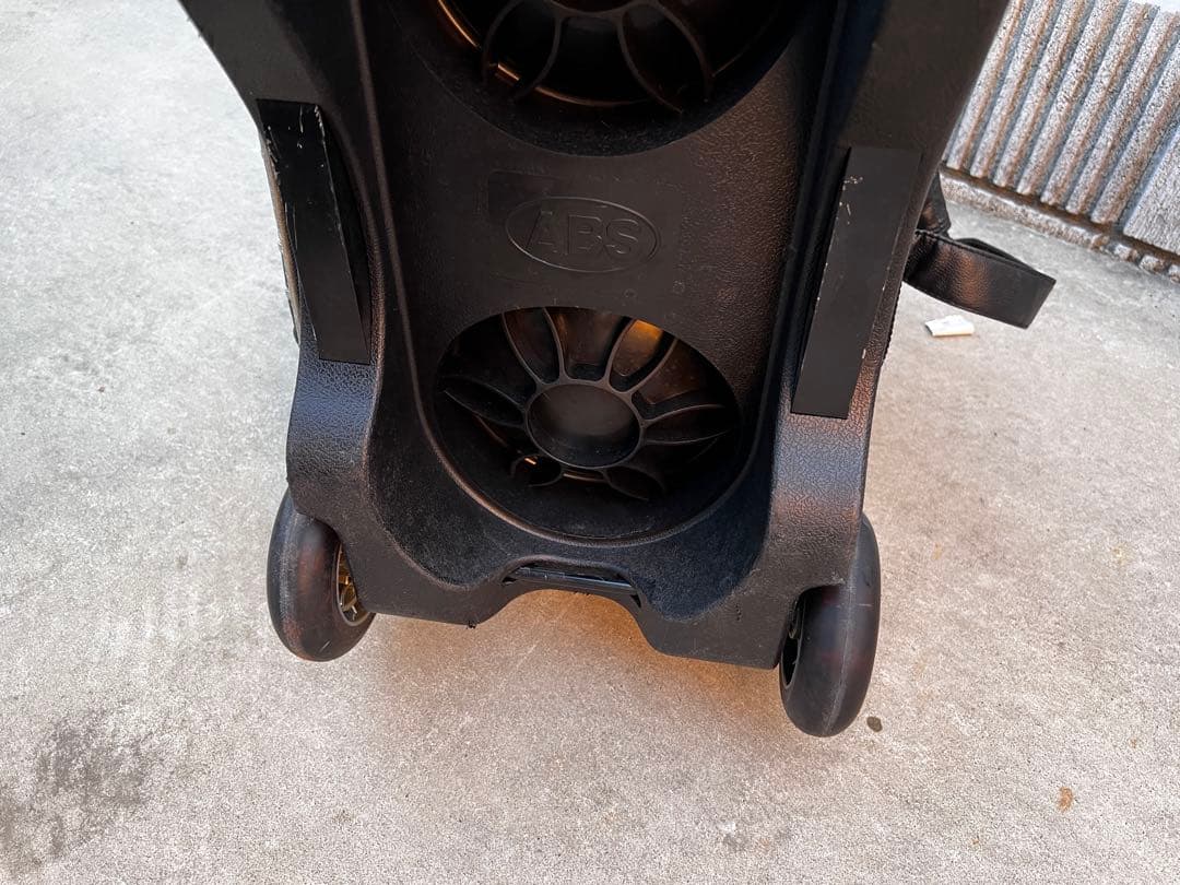 希少ABSコロンビア300 ボウリングバッグキャリータイプ有名メーカー3玉付き 希少ABSコロンビア300 ボウリングバッグキャリータイプ有名メーカー3玉付き