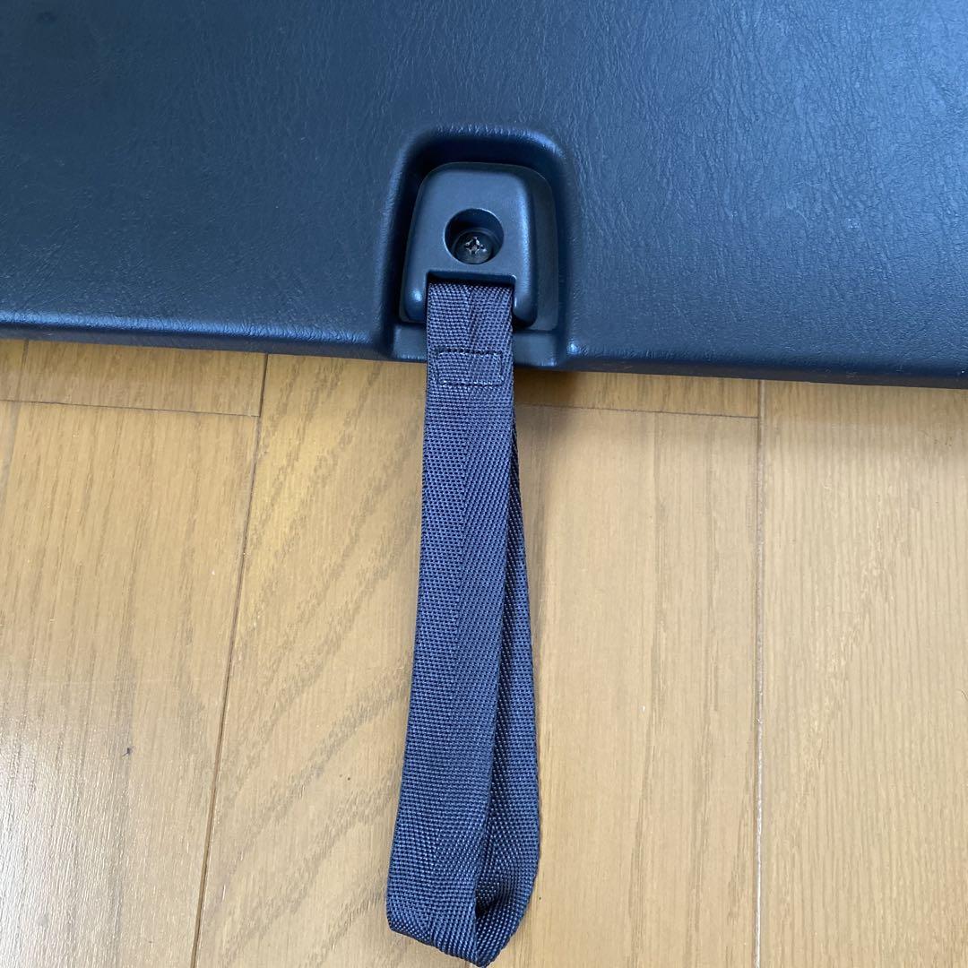 ハイエース バックドア トリム パネル 内張り 61Qd0yd5PtL._UF350,350_QL80_.jpg