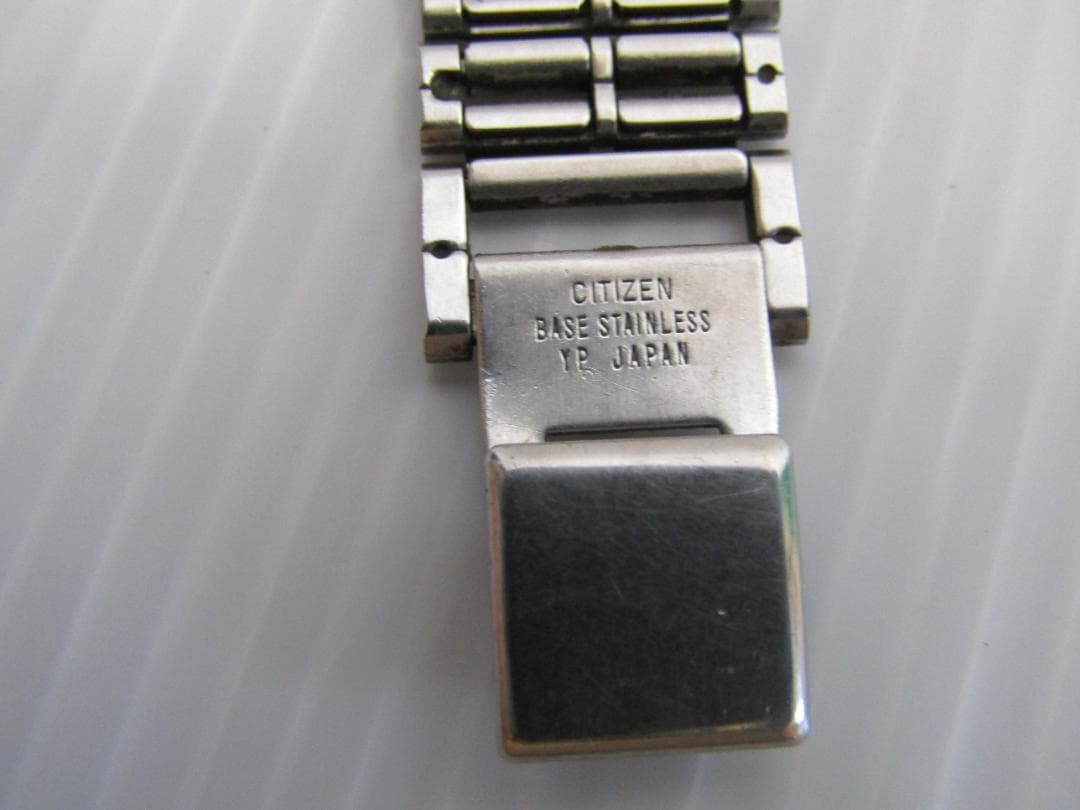 T0640 バーバリー ワールドタイム GMT 6117-H28518