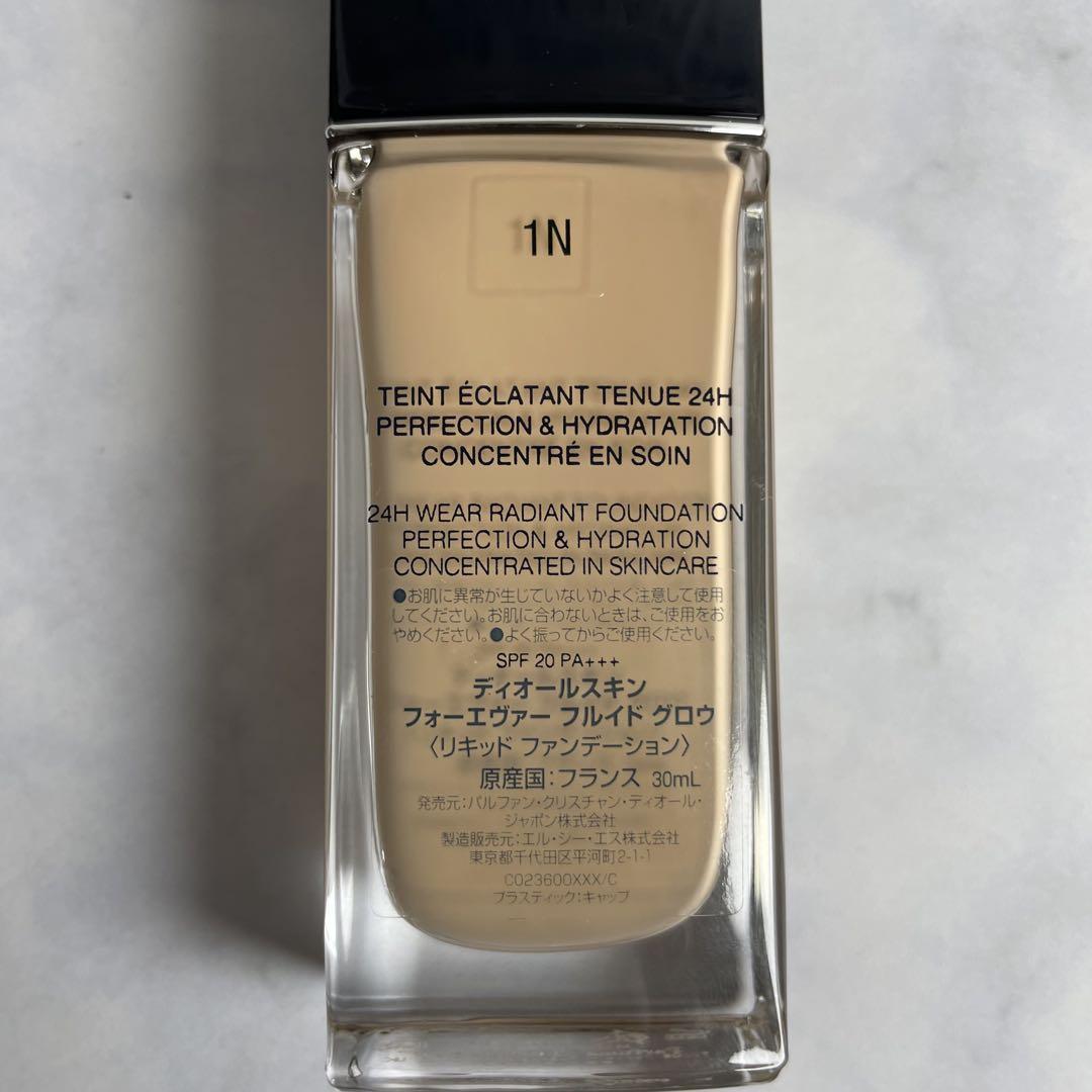 １N ディオールスキン フォーエヴァー フルイドグロウ 30mL