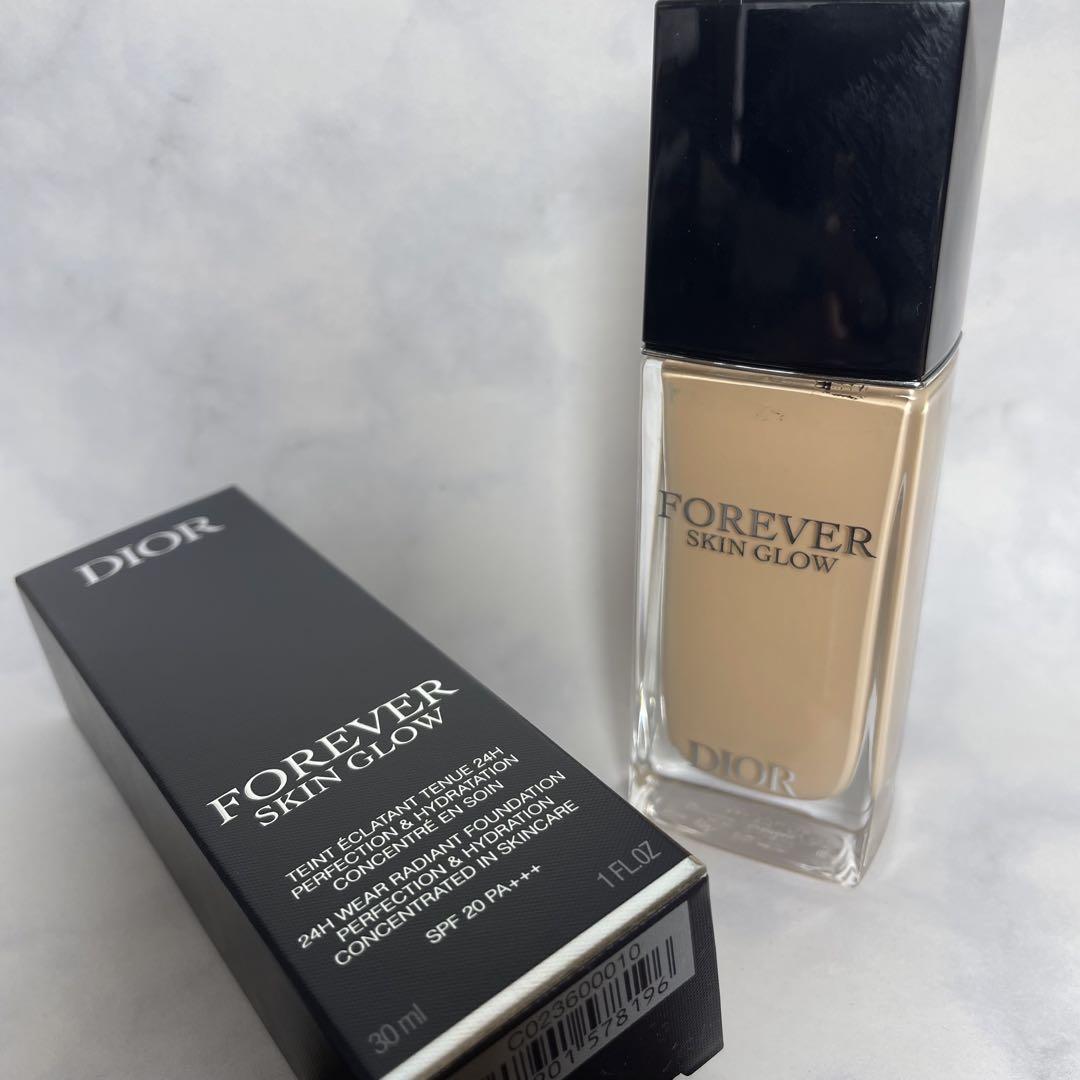 １N ディオールスキン フォーエヴァー フルイドグロウ 30mL