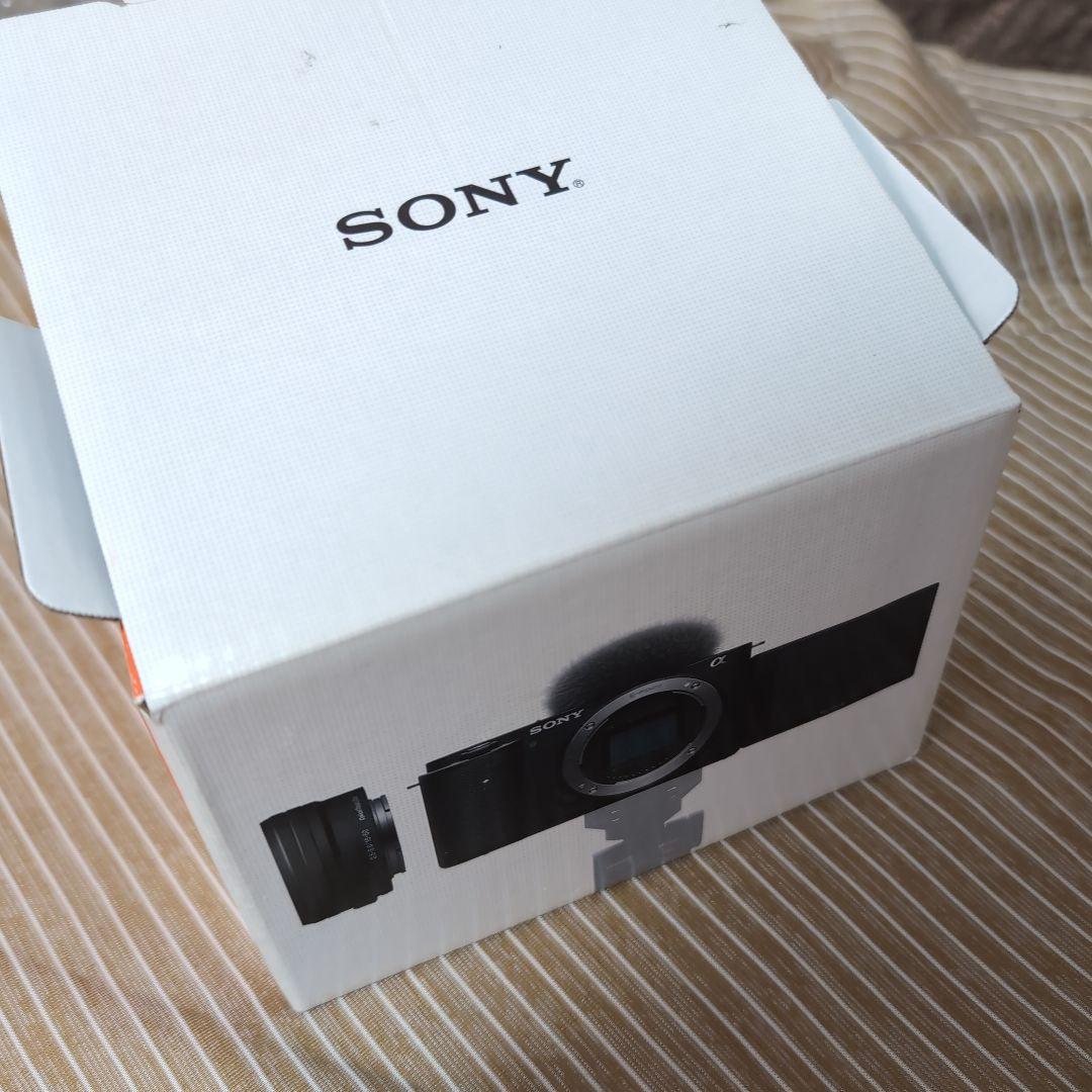 お値下げ Sony ZV-E10 正規バッテリー2個、別売り専用三脚(リモコン) 画像2