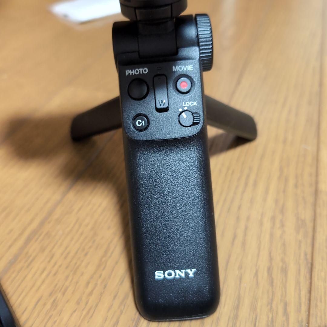 お値下げ Sony ZV-E10 正規バッテリー2個、別売り専用三脚(リモコン) 画像3