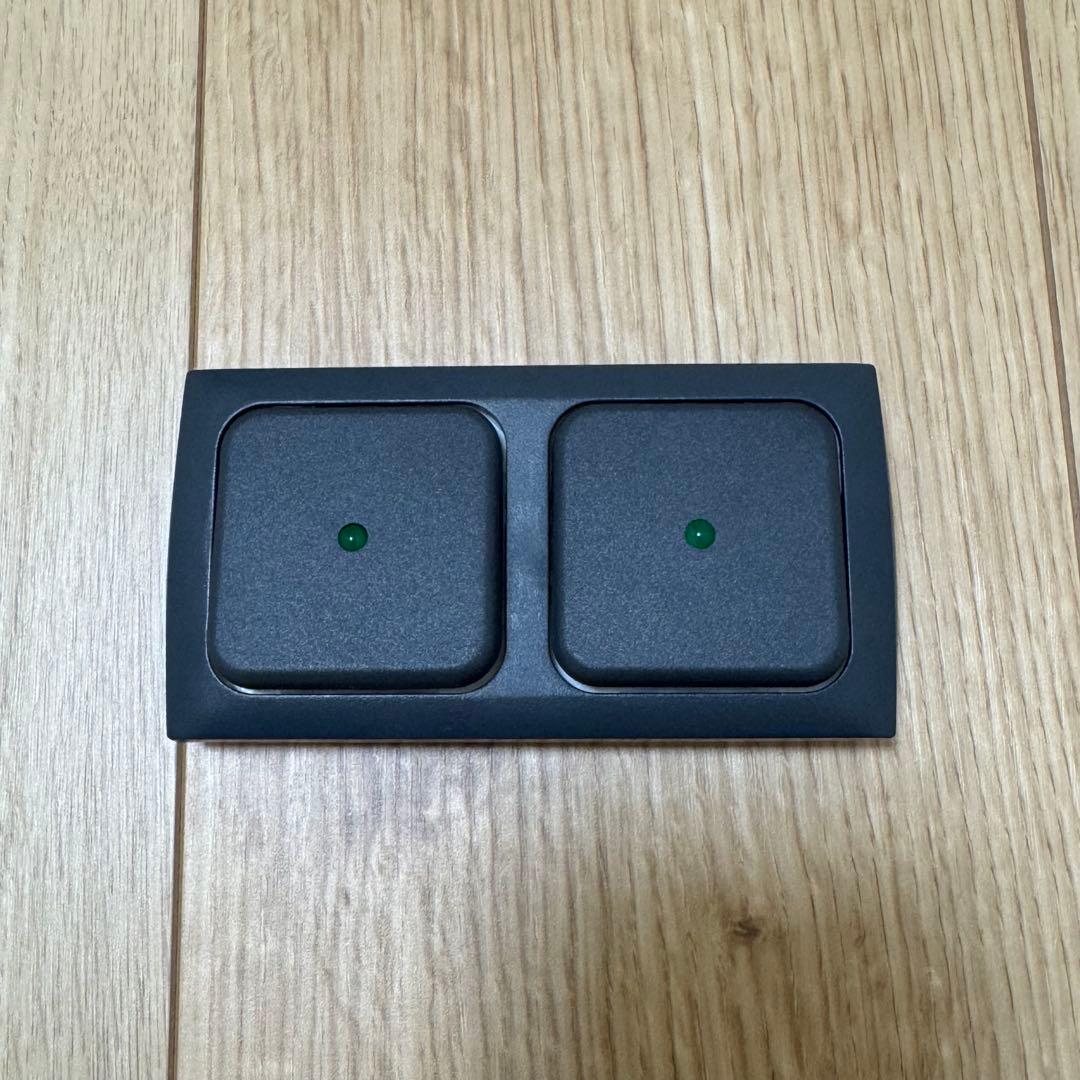 CBE スイッチパネル 黒 シングルスイッチ（LED付き） 270132