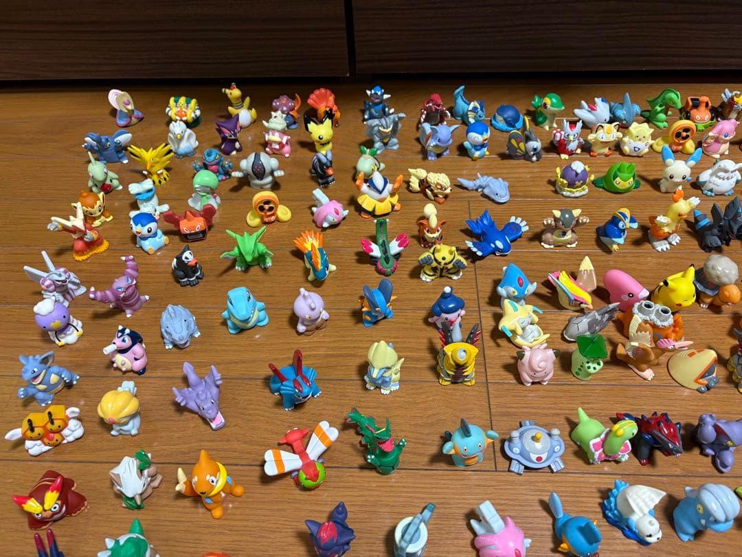 ポケモン指人形・ポケモンフィギュアなど約300個セット ポケモン指人形・ポケモンフィギュアなど約300個セット
