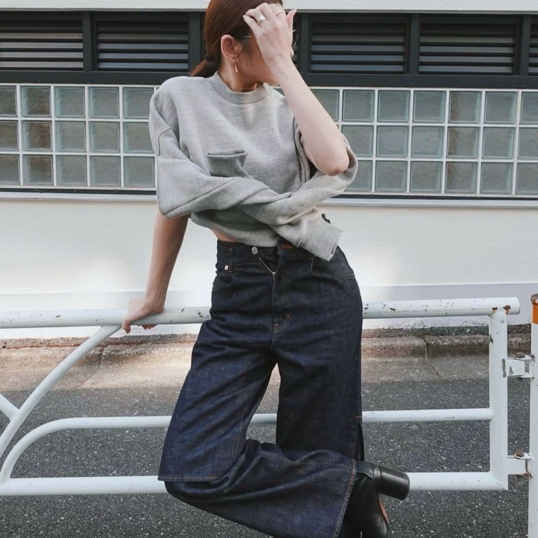 みんなが待ってた！＼再入荷待ち／人気ランキング 完売jself Sleeve Slit Short Sweat グレー - メルカリ トップス
