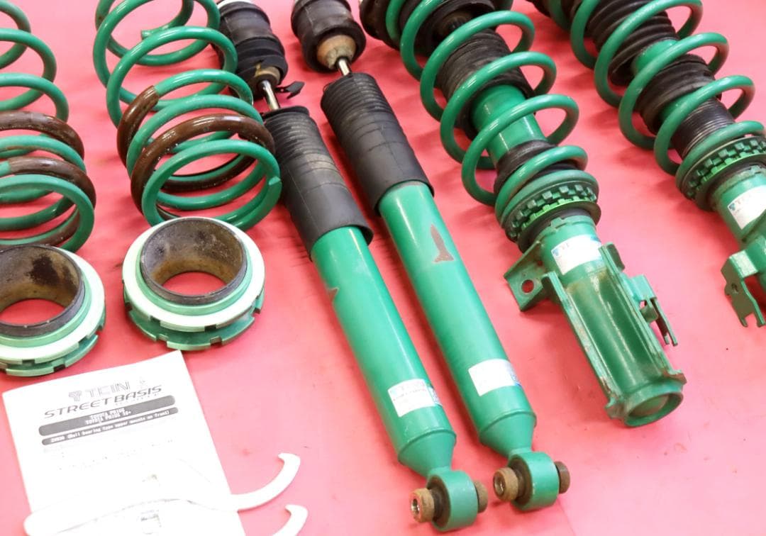 トヨタ プリウス ZVW30 ZVW35 TEIN STREET 車高調 トヨタ プリウス ZVW30 ZVW35 TEIN STREET 車高調