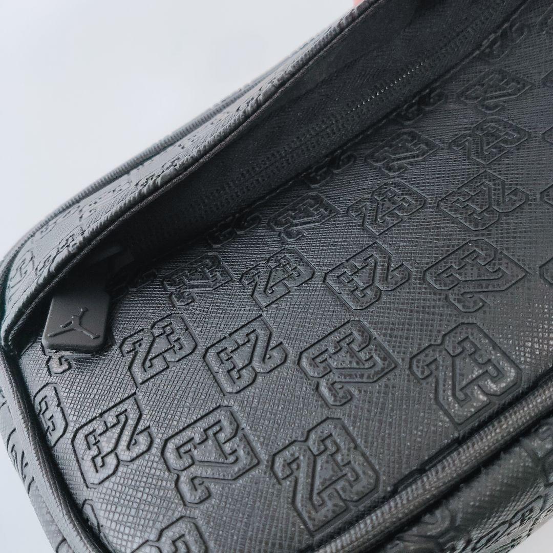 F06171 JORDAN BRAND モノグラム カメラ バッグ 黒 未使用品 JORDAN BRAND モノグラム カメラ バッグ ブラック