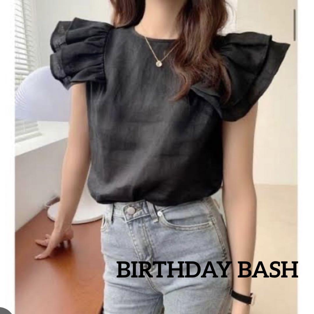 birthdaybash ブラック　Mサイズ　ショルダーフリルリネントップス