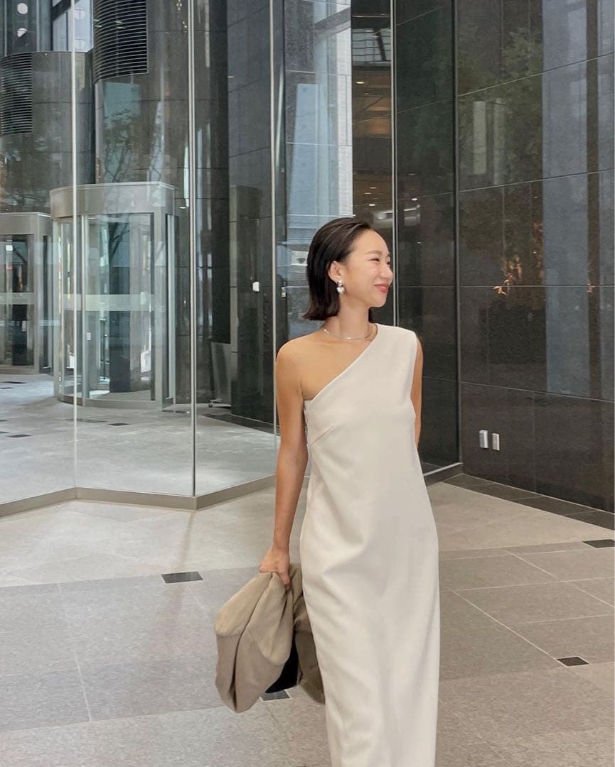 ETRE TOKYO ワンショルダーIラインワンピース - メルカリ