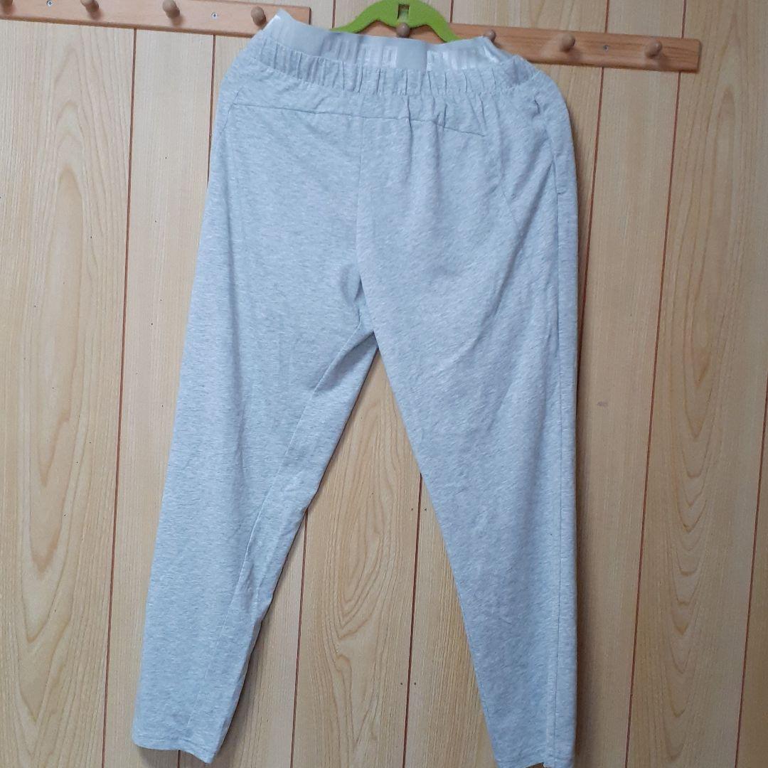 PUMAジャージパンツ