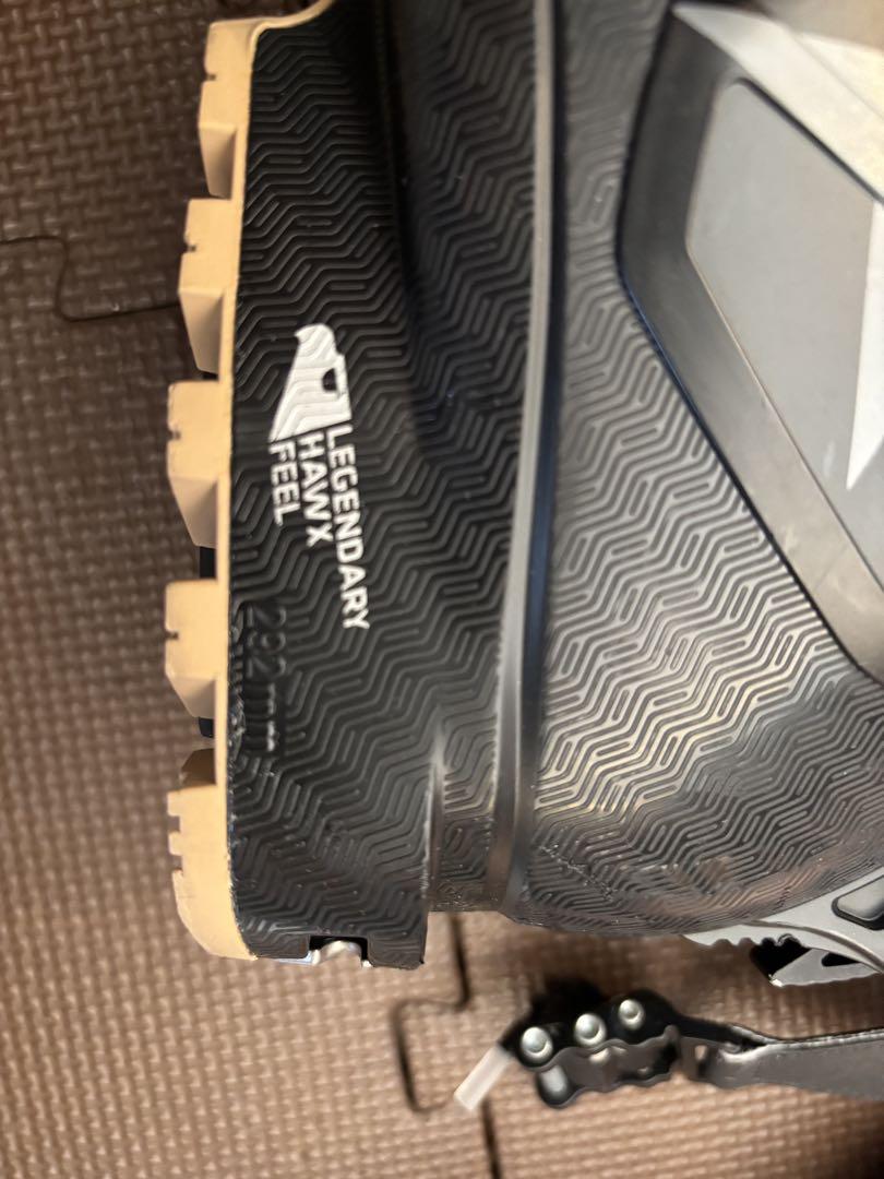ATOMIC Hawx 130 ブラックスキー ブーツ