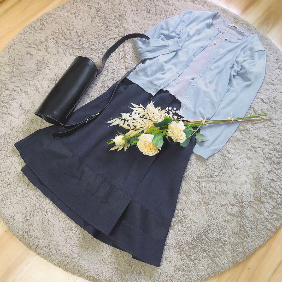 フェミニンコーデ売り　半袖　キレイめ　オフイスカジュアル 大人可愛い　青　ピンク