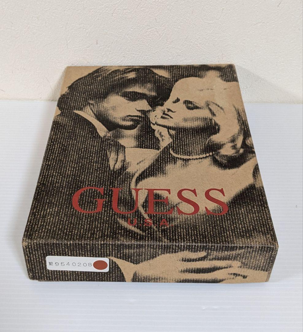 GUESS　レザー システム 手帳