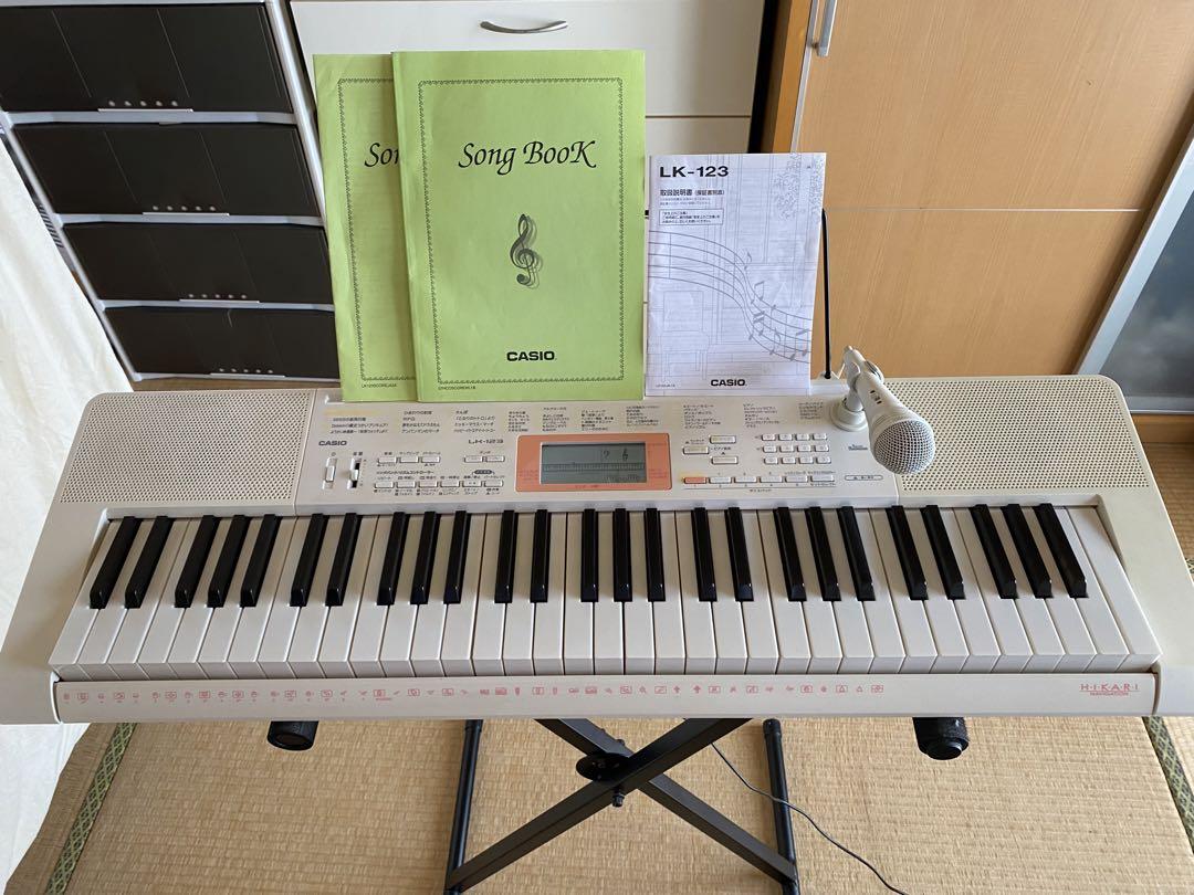 CASIO LK-123　光ナビゲーション付き　61鍵電子キーボード Amazon.co.jp: カシオ 電子キーボード61標準鍵 光ナビゲーション