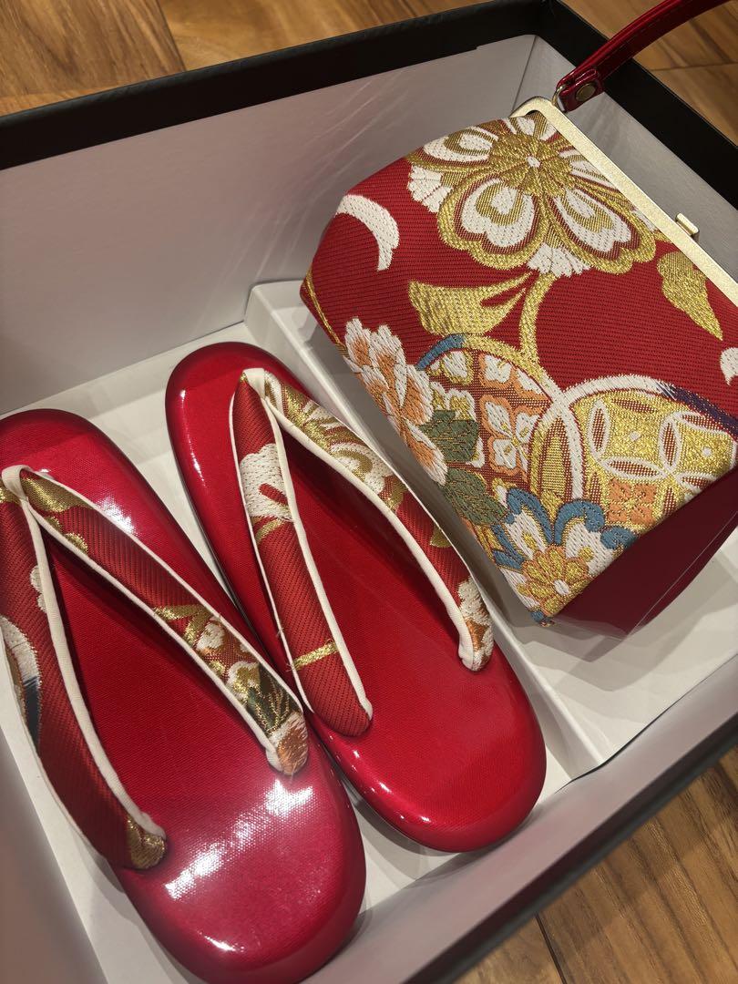 振袖用　草履とバックのセット　赤　フリーサイズ　帯地　中古美品