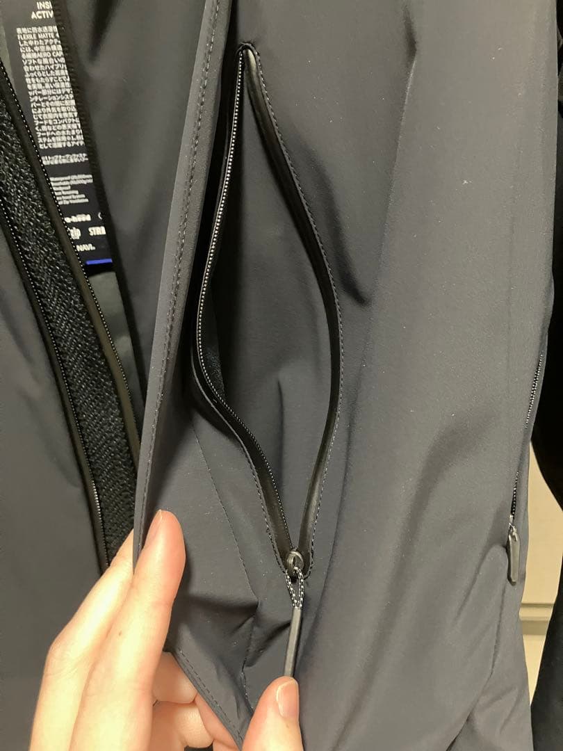 デサントオルテライン INSULATED ACTIVE JACKET デサントオルテライン INSULATED ACTIVE JACKET
