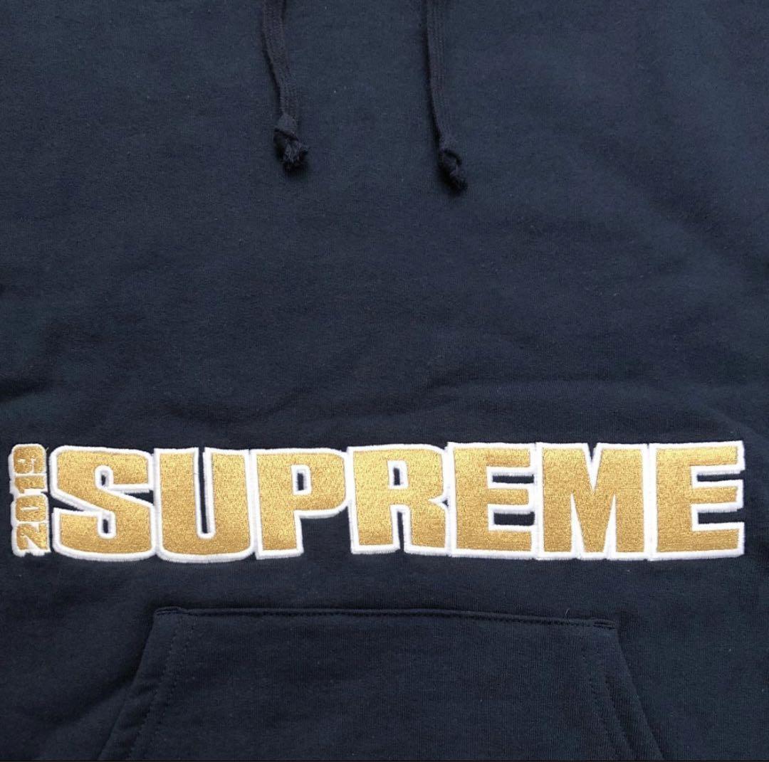 supreme パーカー