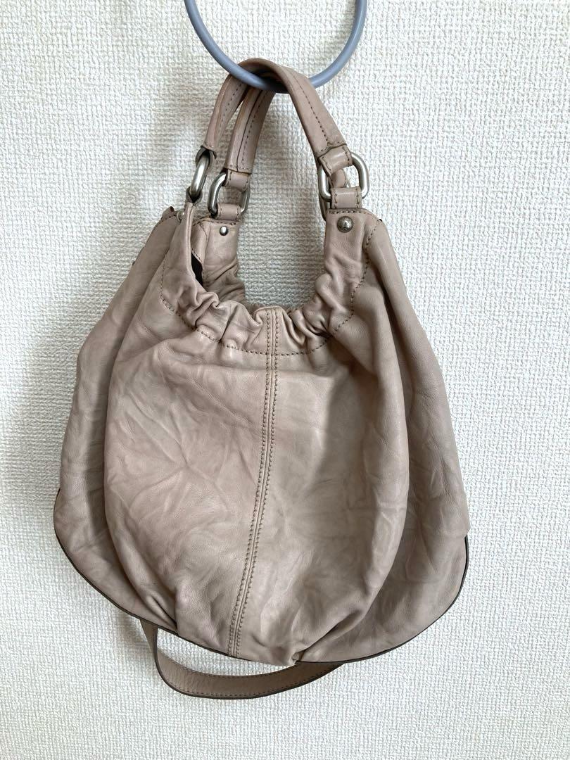 【レビューで送料無料】 MaxMara ベージュレザーショルダーバッグ バッグ