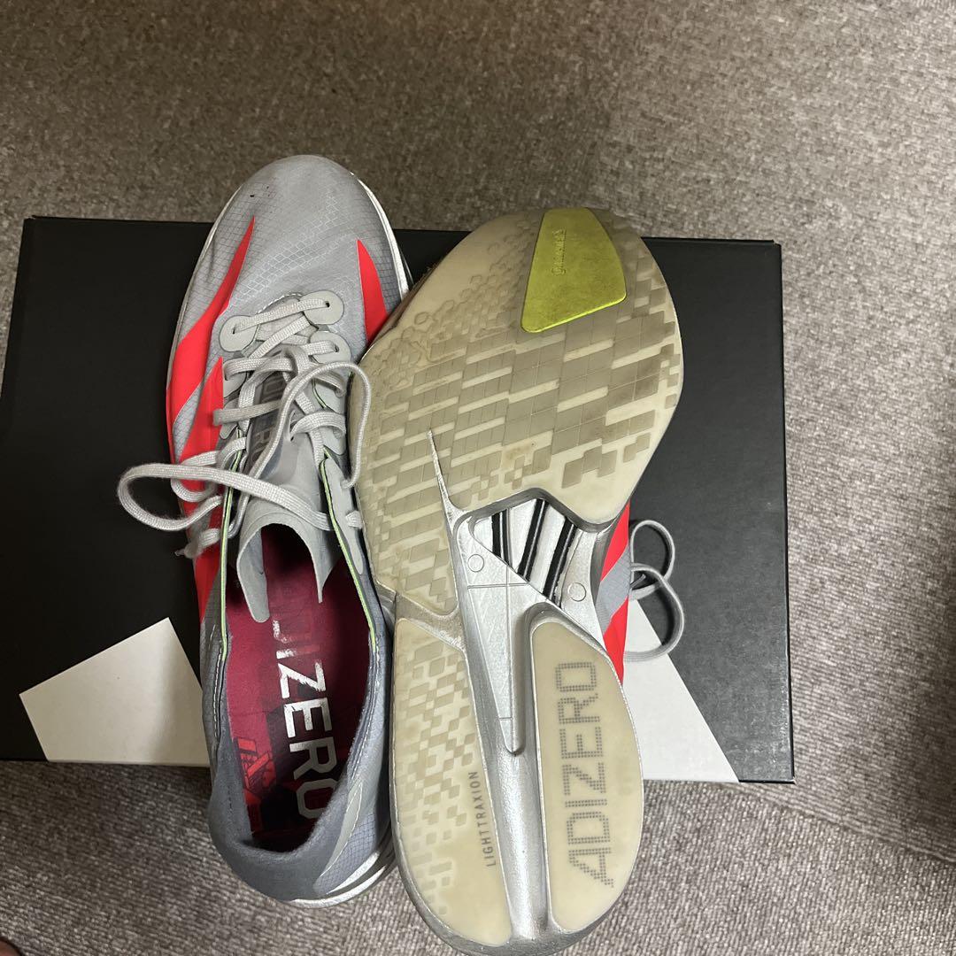 ADIZERO スパイクシューズ グレー/レッド