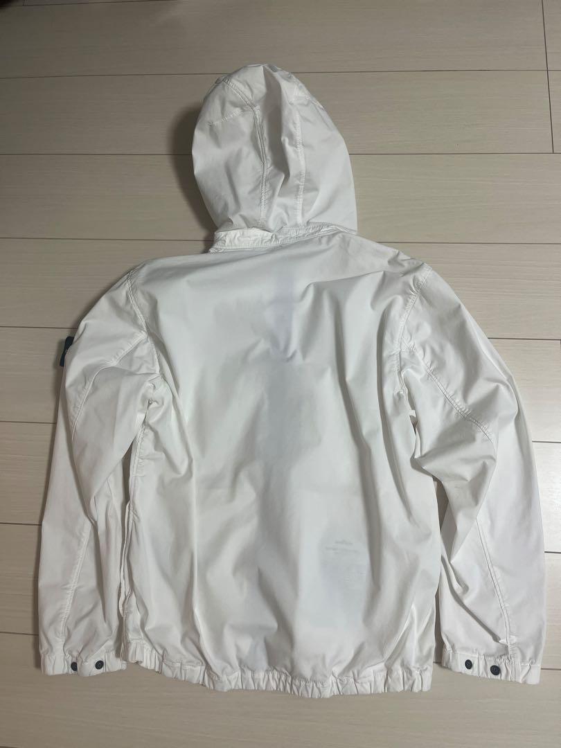 ほぼ新品STONE ISLAND COTTON TWILL STRETCH-TC