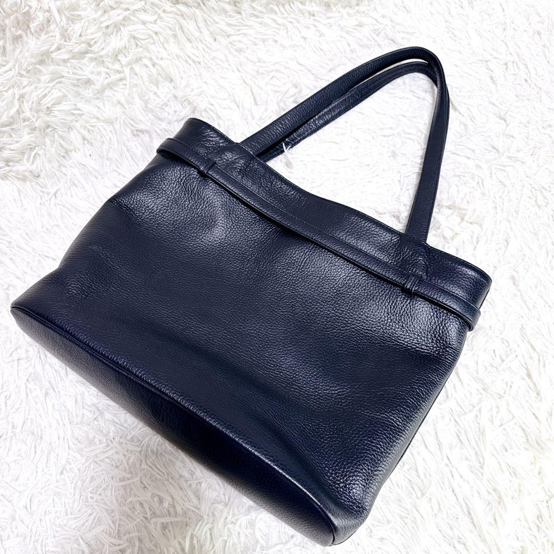 美品　キタムラ トートバッグ レザー A4収納可能 3室　肩掛け ビジネス　紺 美品 キタムラ トートバッグ レザー A4収納可能 3室 肩掛け