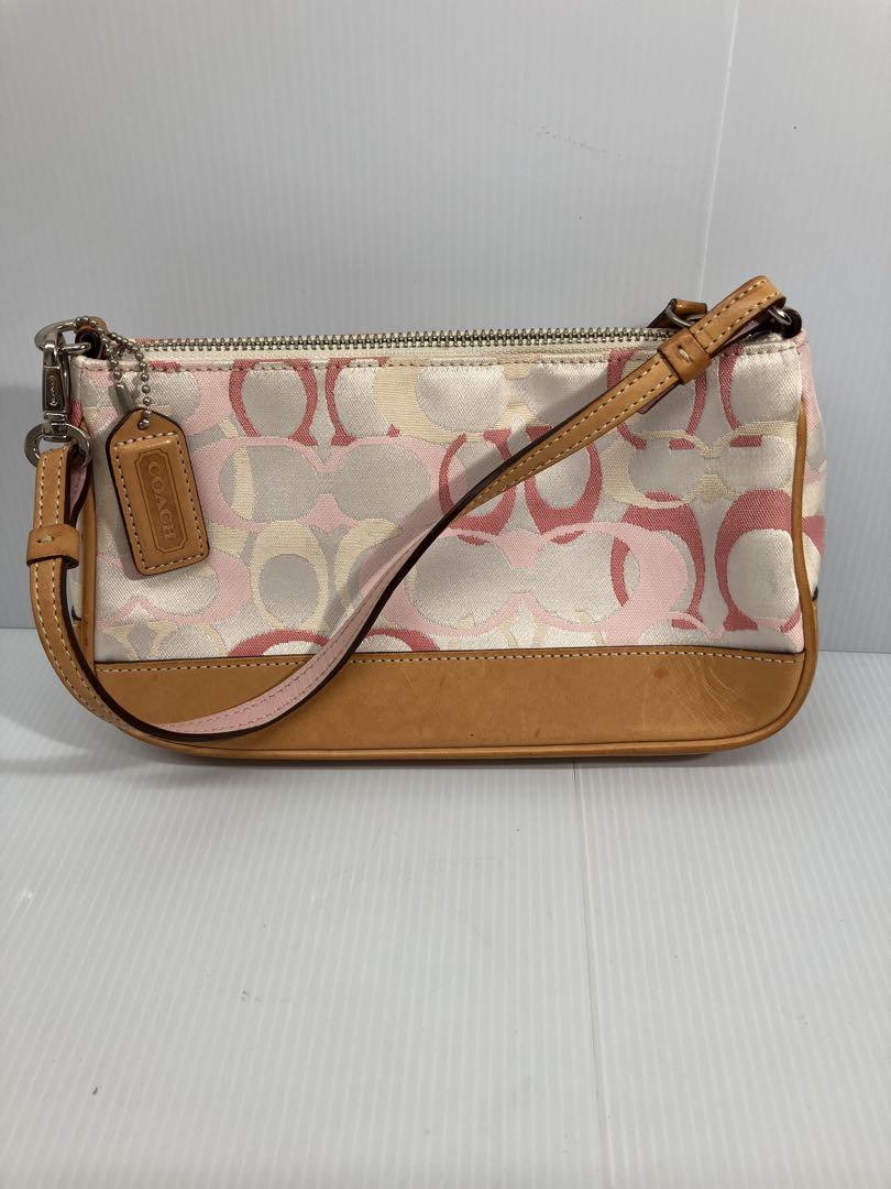 【coach/コーチ】サイズ感GOOD！A04J-7027 レディース　ポーチ
