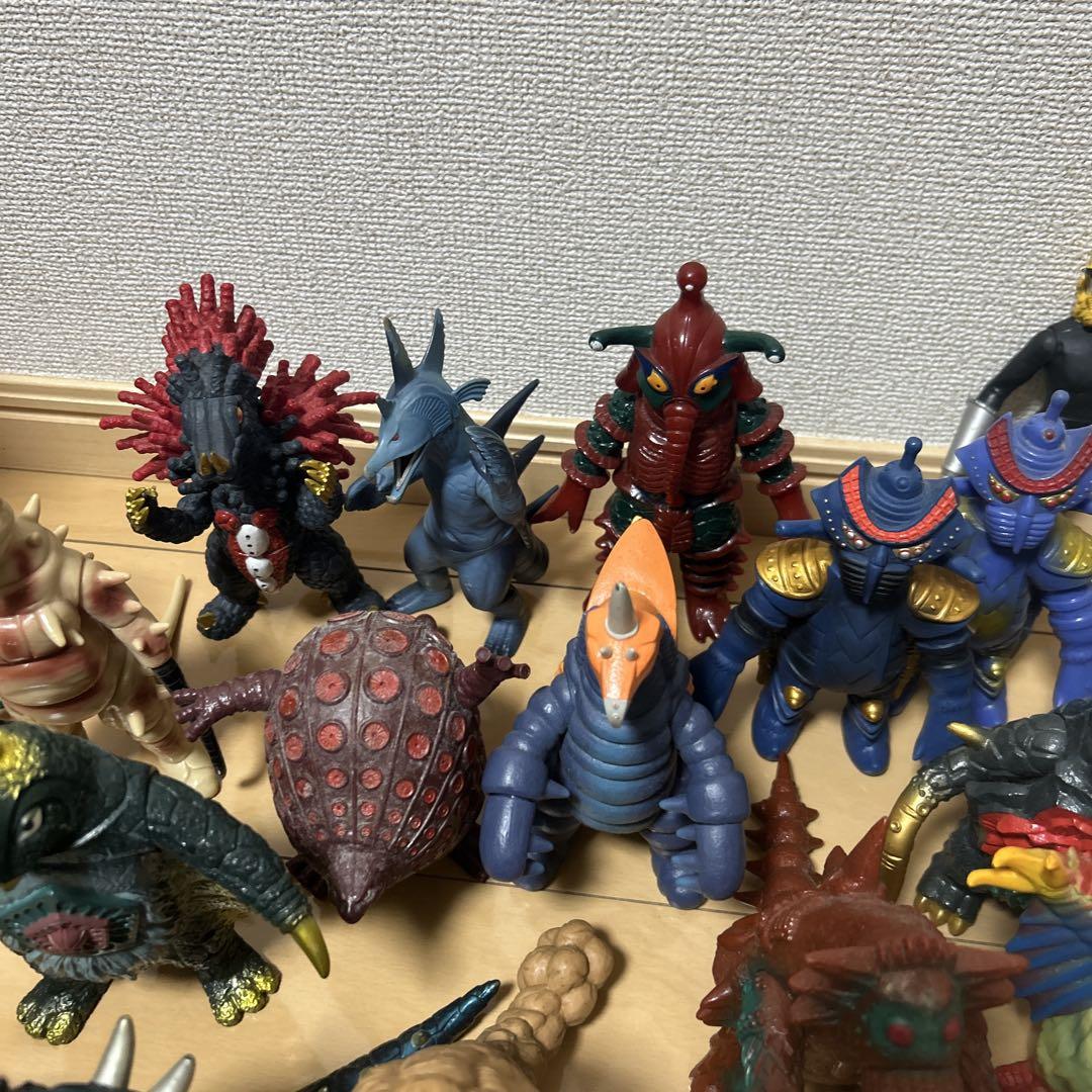 ウルトラマンジャック、エース、タロウ、レオ怪獣ソフビ23体 まとめ売り