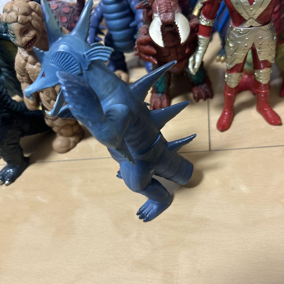 ウルトラマンジャック、エース、タロウ、レオ怪獣ソフビ23体 まとめ売り