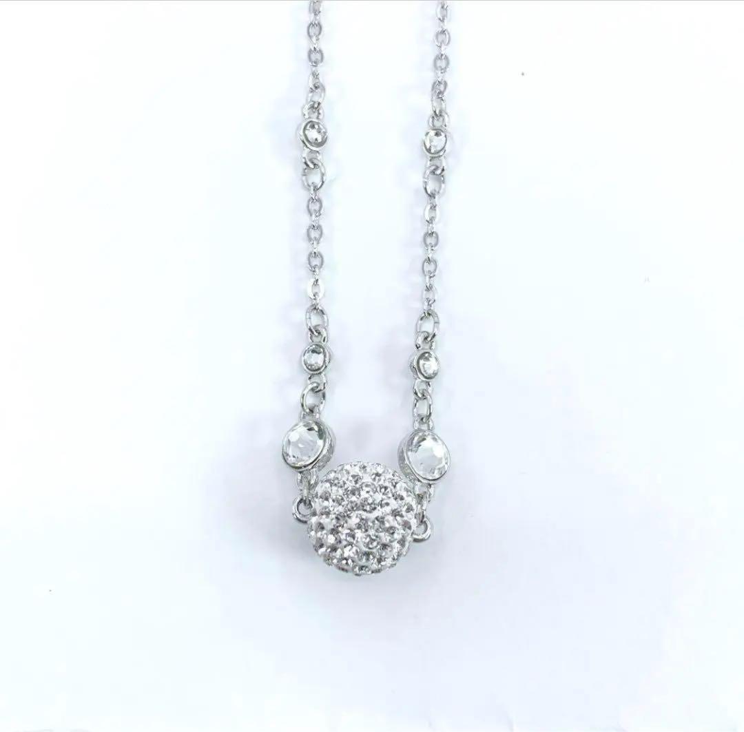 箱付き　SWAROVSKI　スワロフスキー　シルバー　ネックレス　ラインストーン