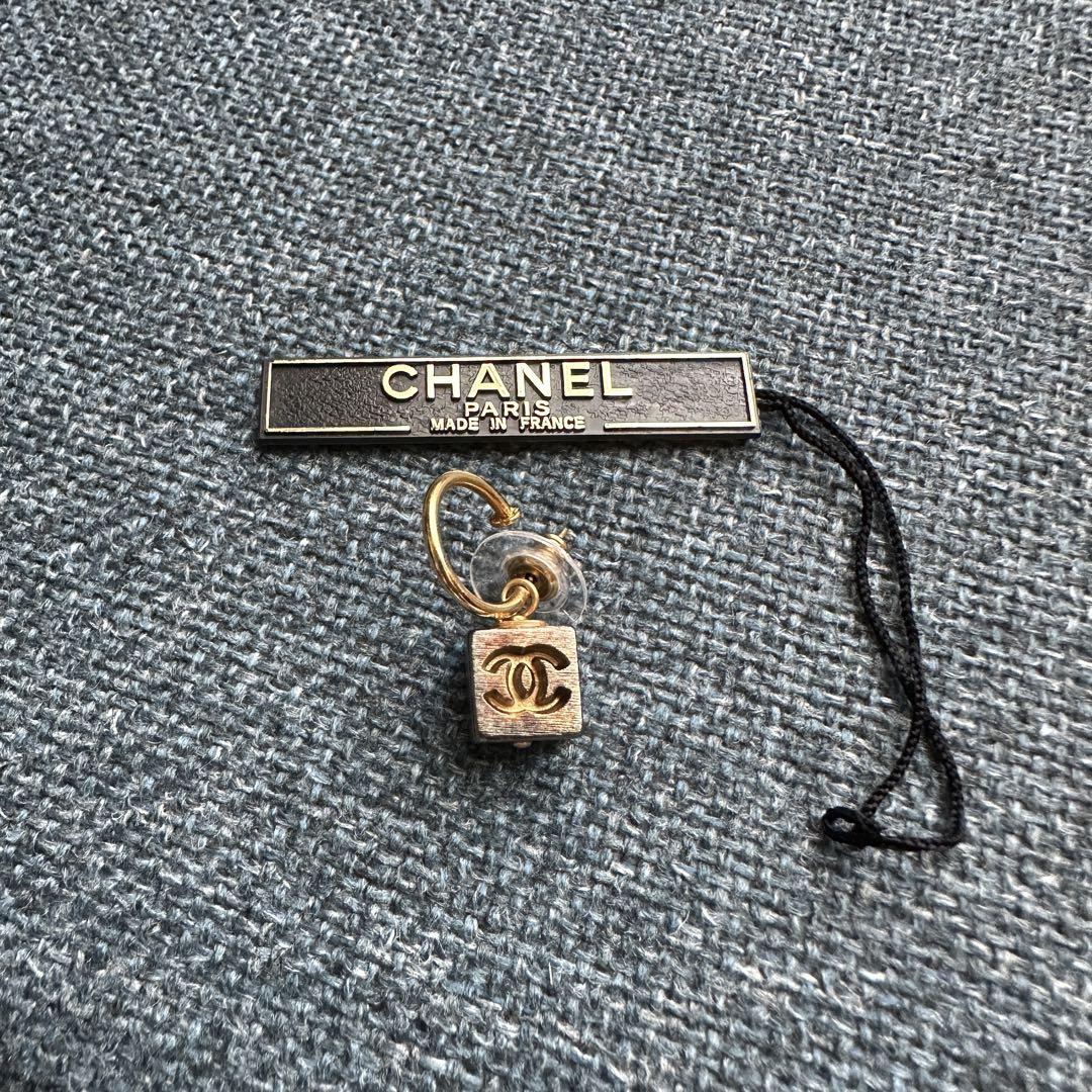 CHANEL ピアス