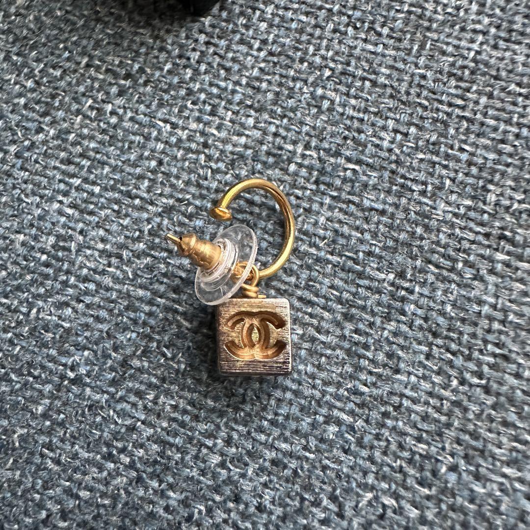 CHANEL ピアス