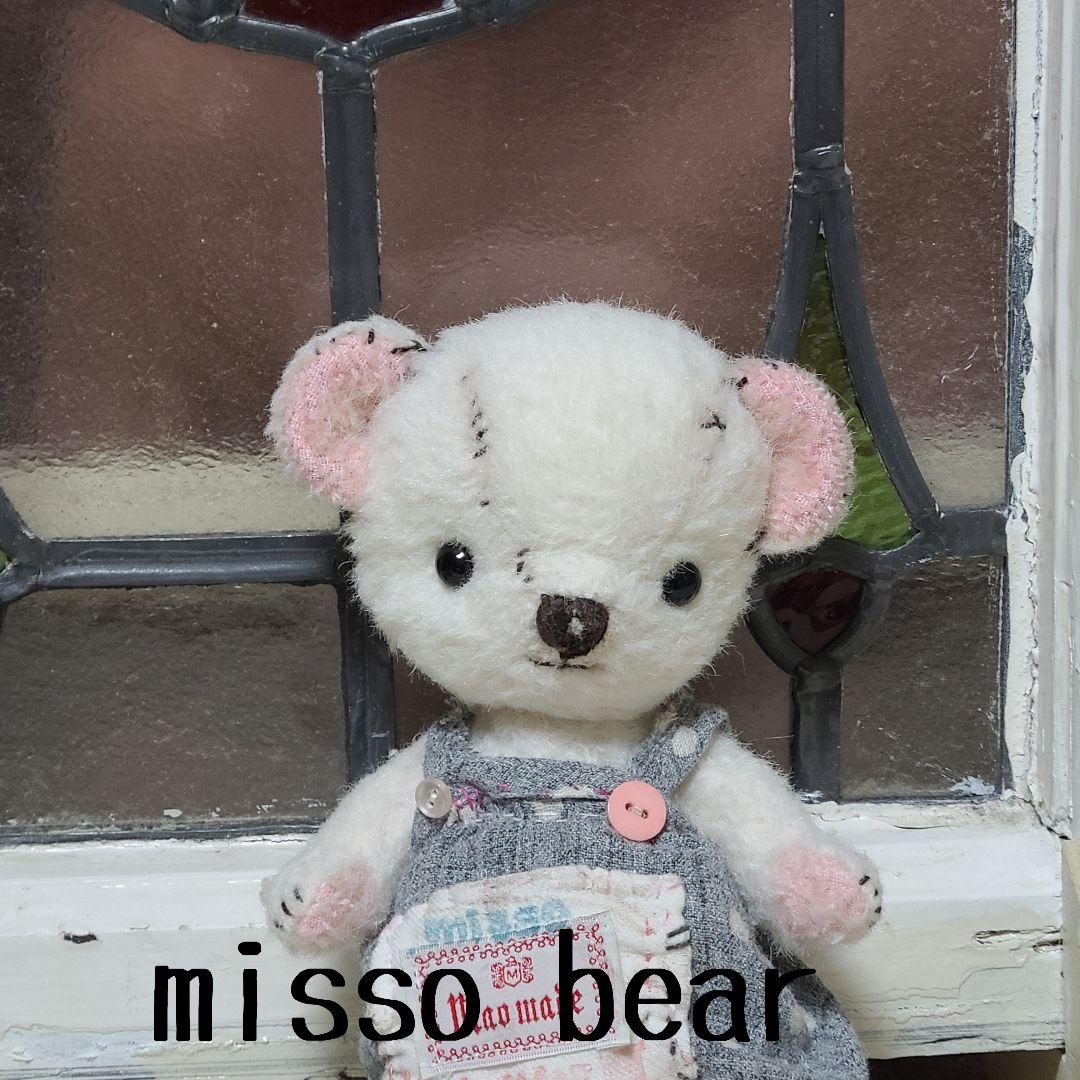 misso bear アンティーク風