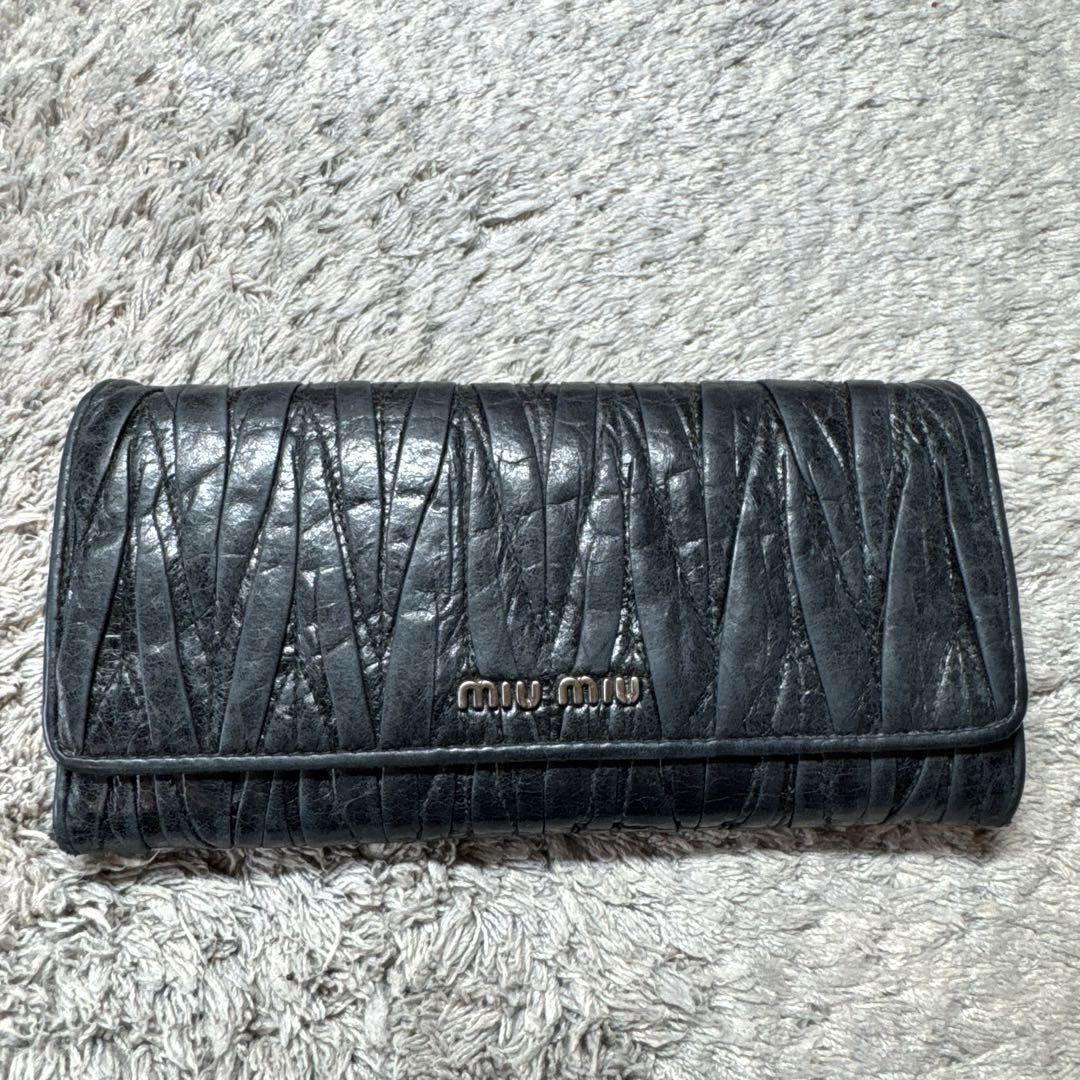 miu miu ミュウミュウ 長財布 レザー ブラック