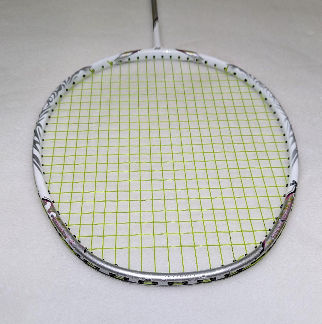 【値下げ】YONEX ヨネックス VOLTRIC 30 バドミントンラケット