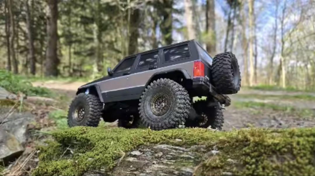 JJRC C8809 1:18 フルスケールシミュレーションモデルジープ 4WD