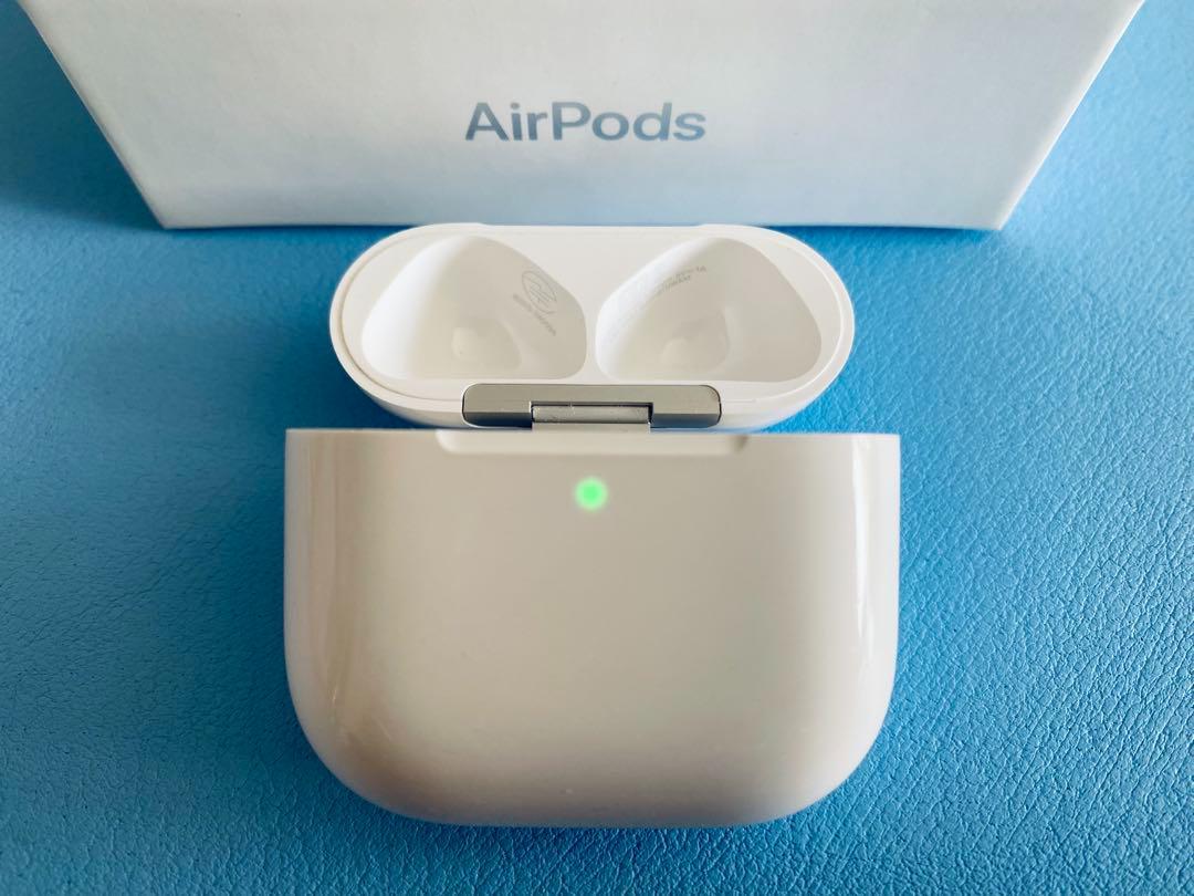 AirPods 第4世代 充電ケースのみ ノイキャン付 A3059
