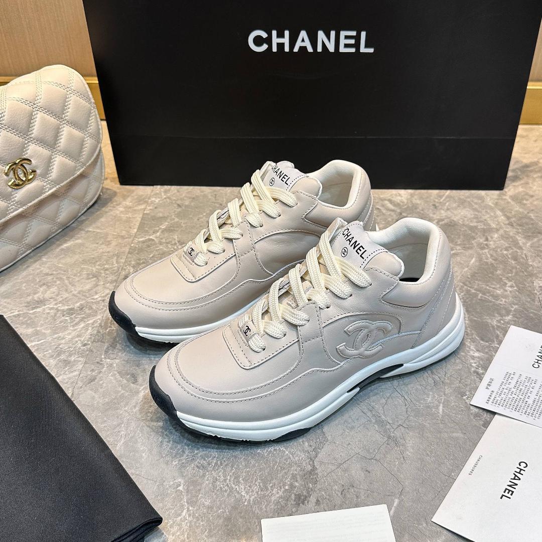 極美品 CHANEL ライトグレー スニーカー 37 - メルカリ