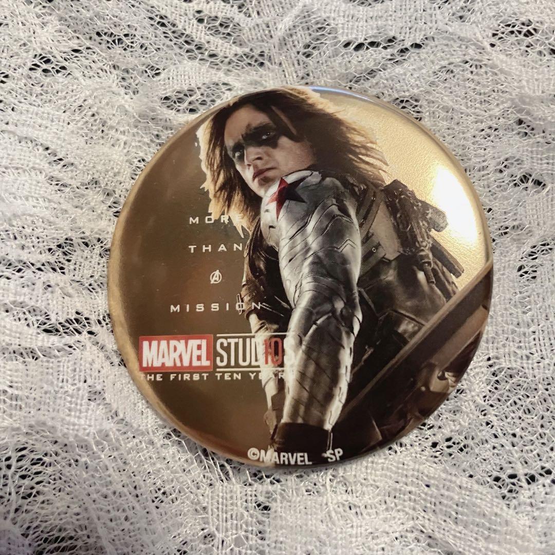 MARVEL STUDIOS FIRST TEN YEARS メタリック缶バッジ MARVEL STUDIOS FIRST TEN YEARS メタリック缶バッジ - メルカリ