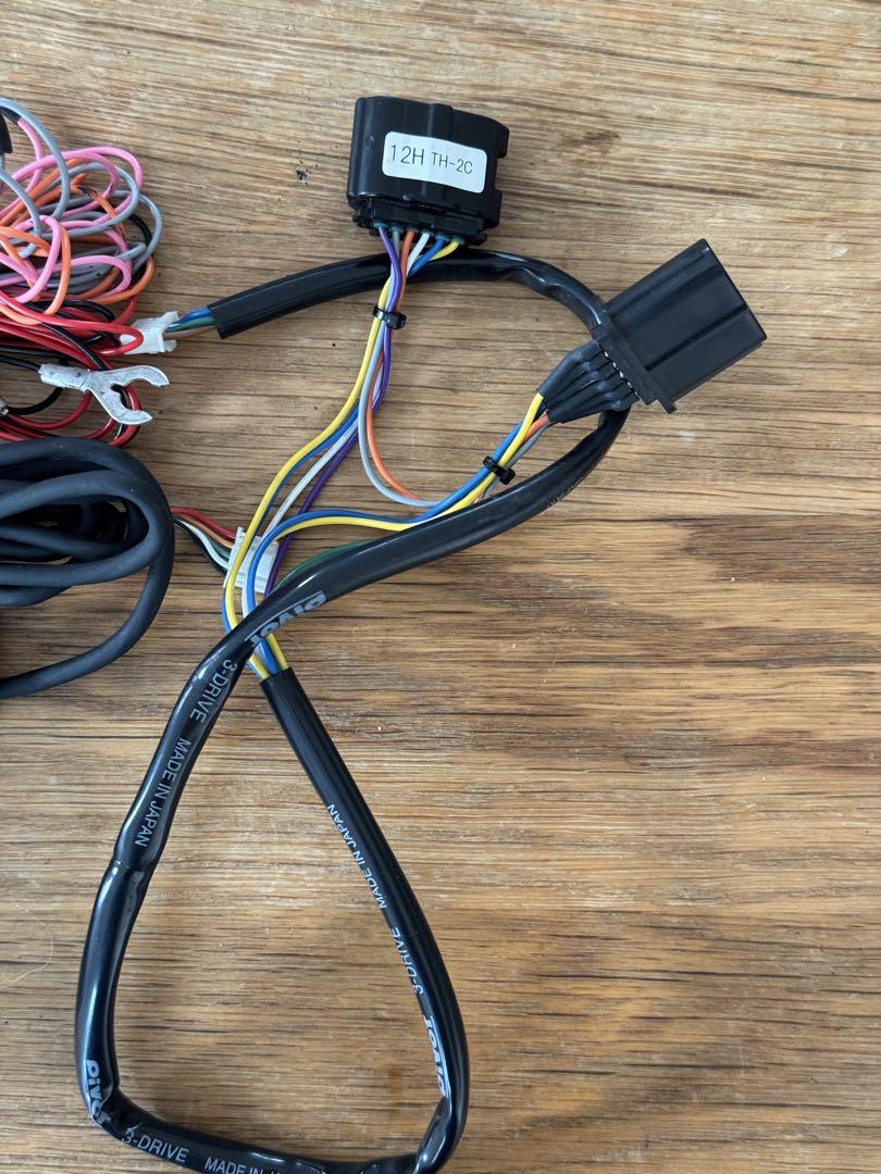 PIVOT 3-drive α スロットルコントローラー　ピボット　スロコン