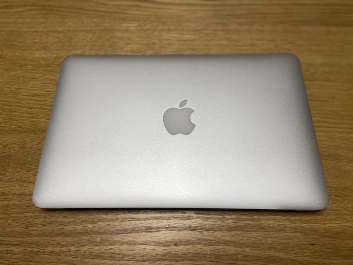 MacBook Air 11インチ Early 2014
