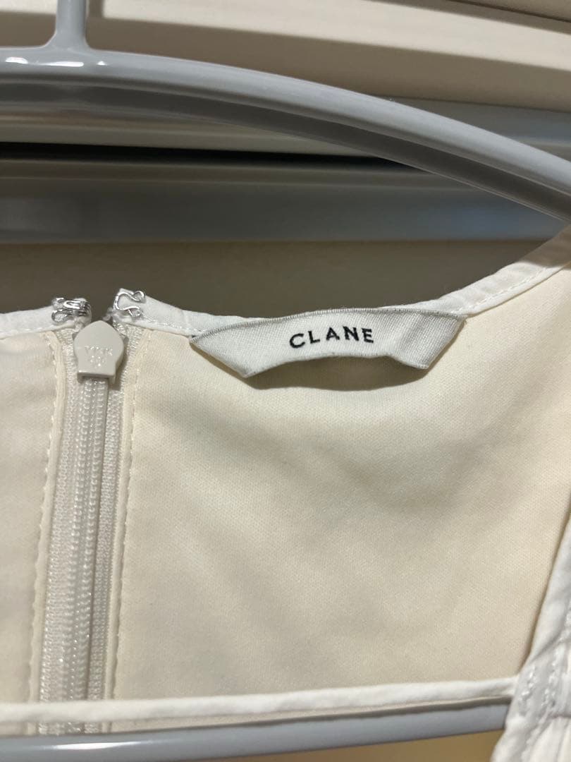 CLANE STRAIGHT LINE VOLUMEPUFF ONE PIECE