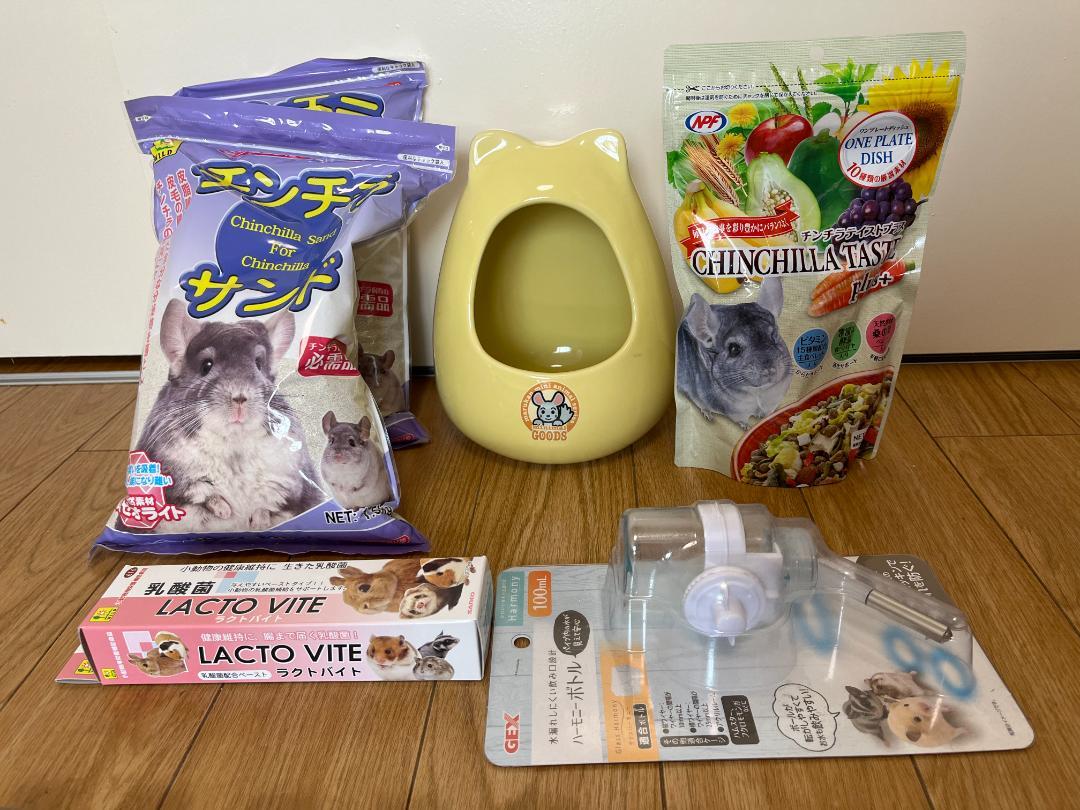 小動物の4階建て大型ケージ