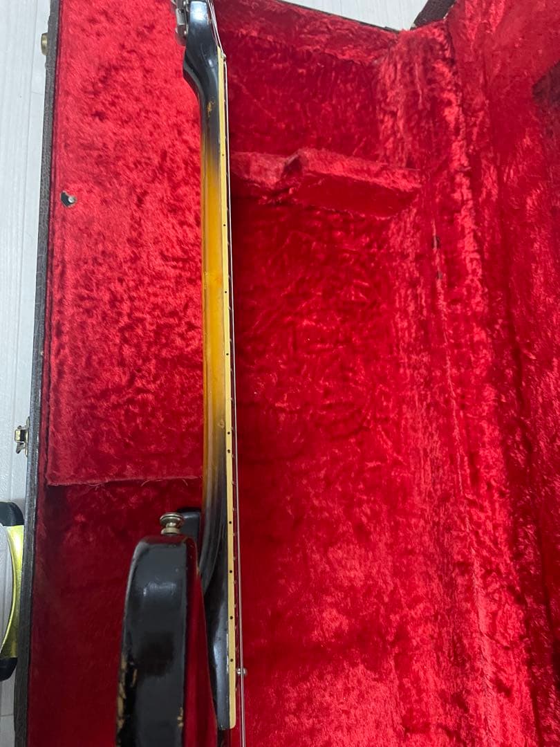 オリジナルハードケース付属