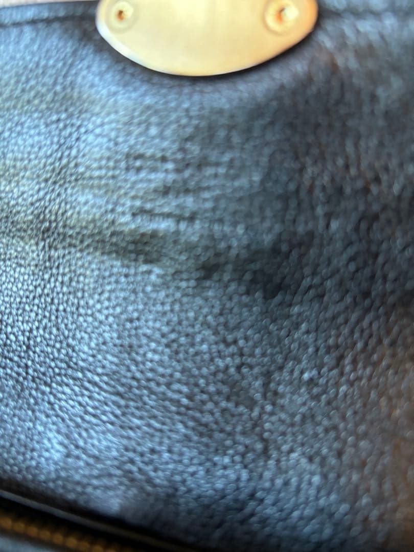 ルイヴィトン モノグラム マヒナポルトフォイユイリス長財布❣️