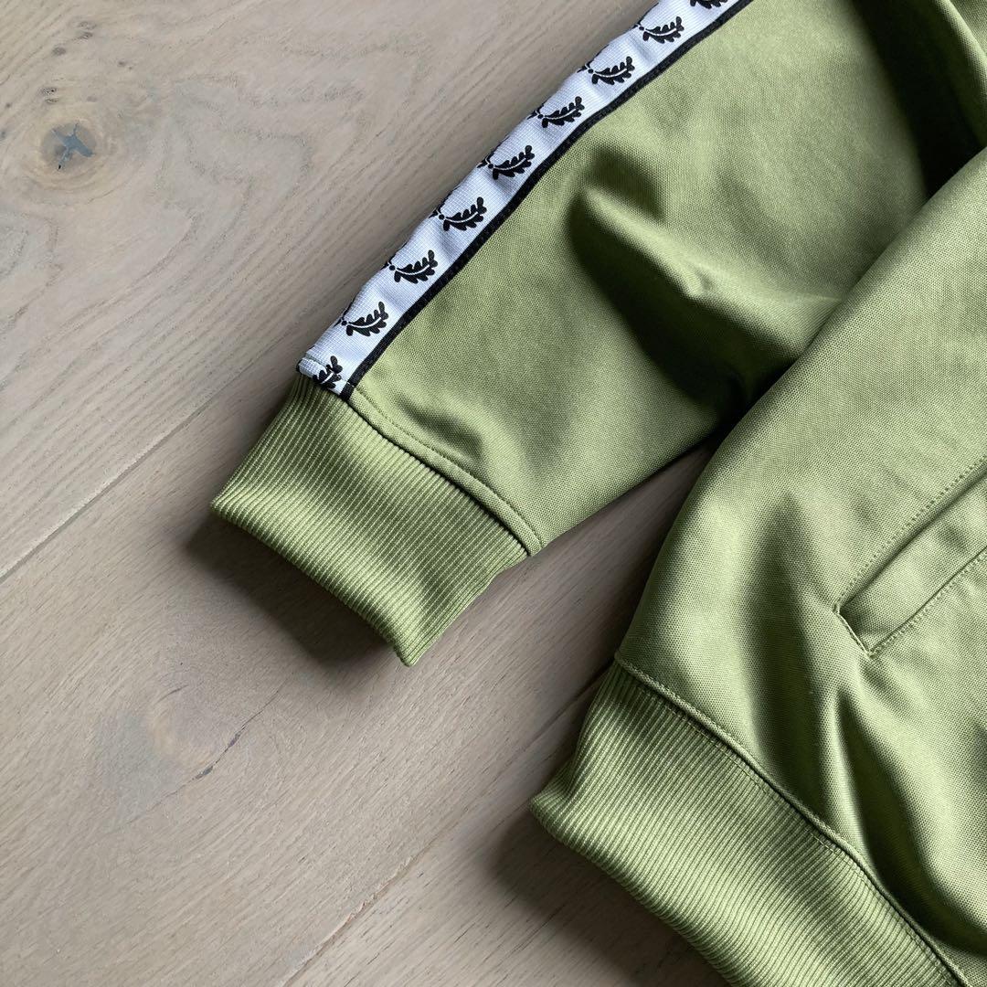 【美品】Fred Perry Track JKT モスグリーン 美品】Fred Perry Track JKT モスグリーン